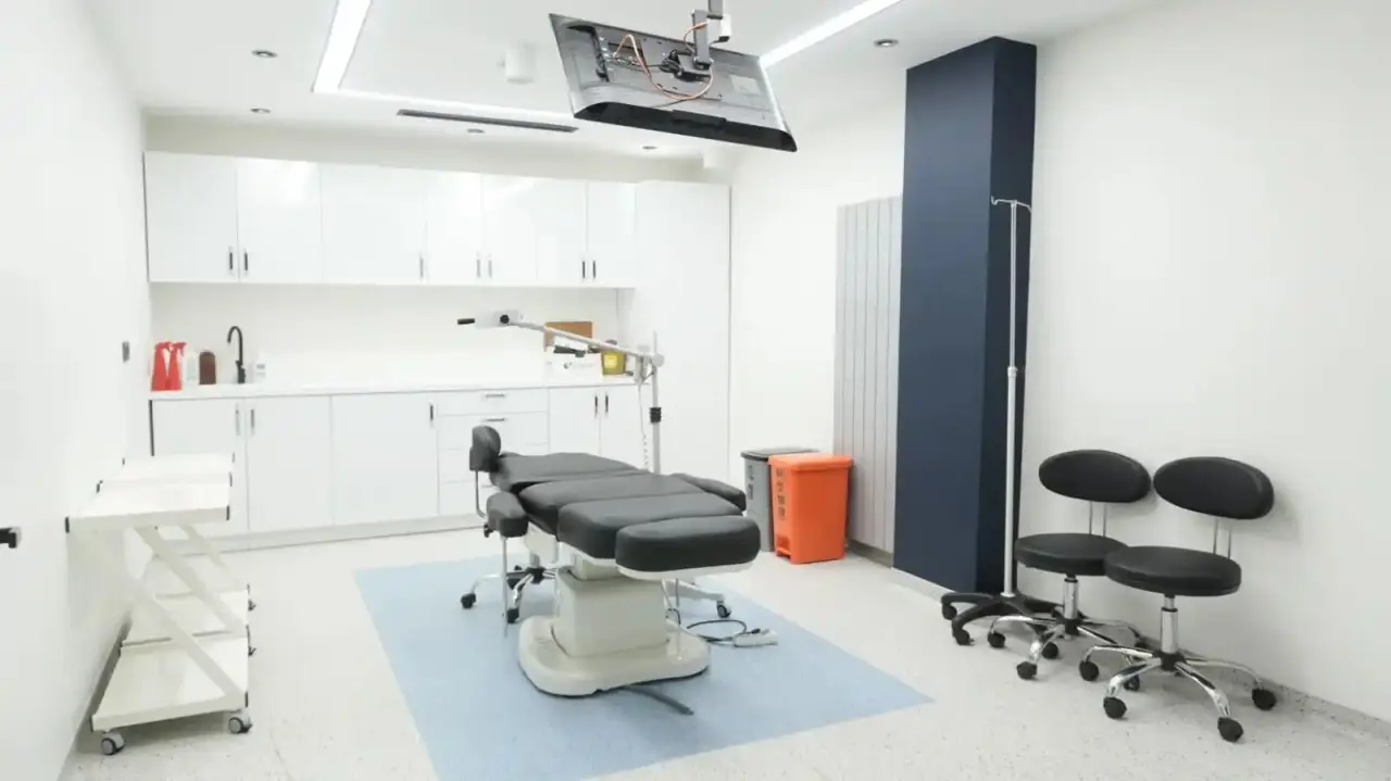 Hair transplant procedure room at Istanbul Vita in Turkey